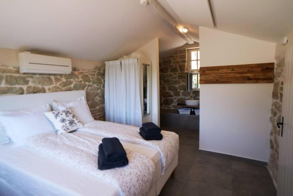 Ferienhaus Villa Alisia, Wunderschoenes Natursteinhaus Bei Porec, Istrien, Kroatien Vranje Selo Exterior foto